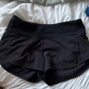 Black Speed up lulu shorts